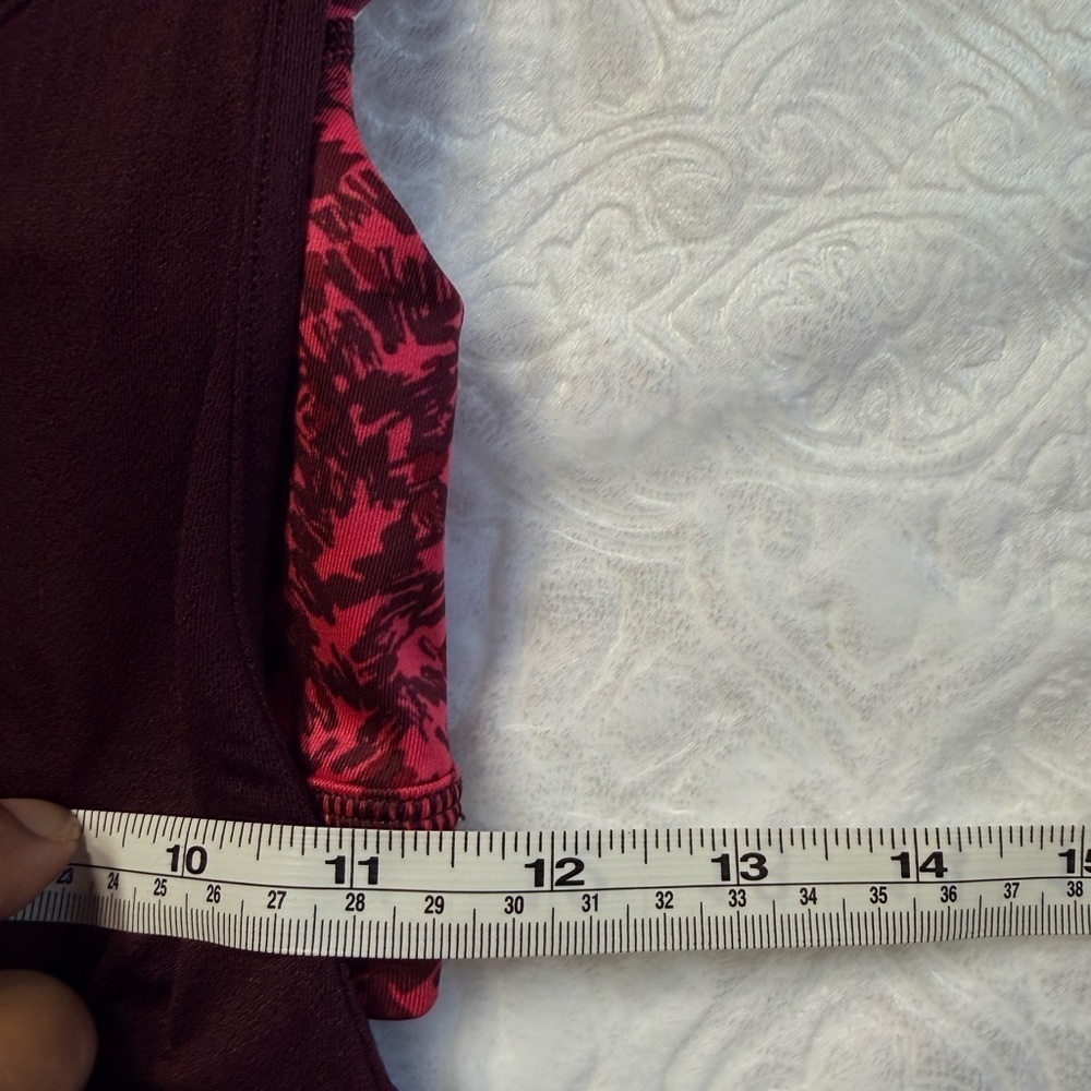 Lululemon Power Y Tank with Built-In Bra – Size 2 - Picture 4 of 6
